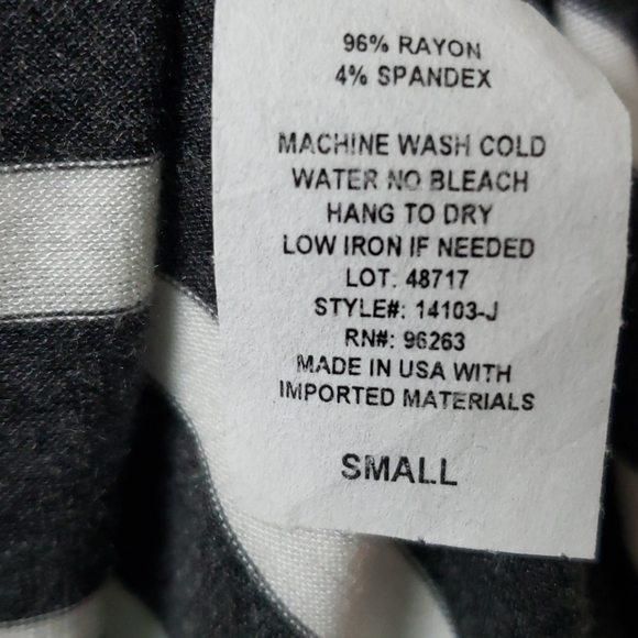 Dress - Picture 5 of 5